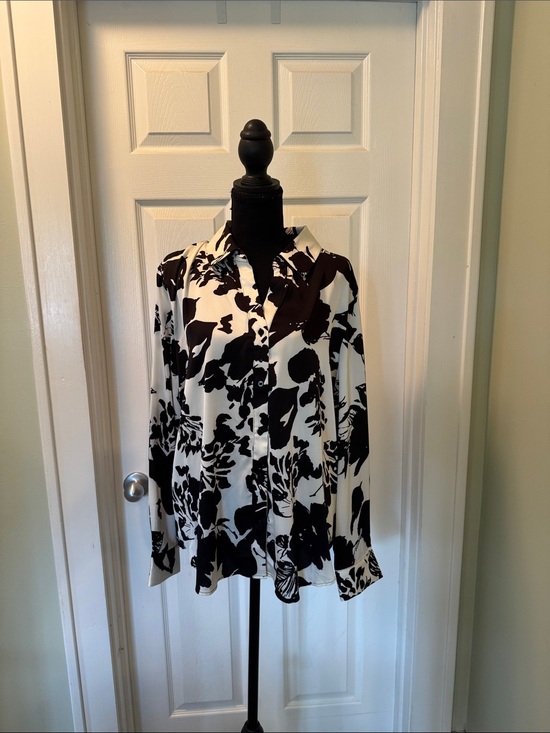 Maison D' Amelie Tops - Black & White Floral Button-Front Blouse